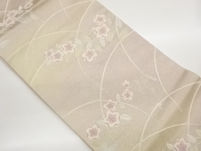 花葉に芝模様織出し名古屋帯